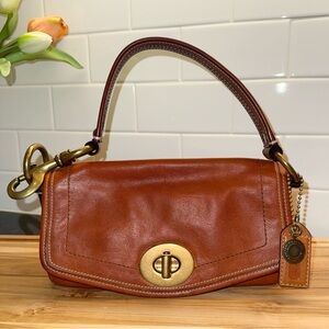 ❤️RARE COACH LEGACY WHISKEY SHOULDER BAG 65TH ANNIVERSARY~EXCELLENT VINTAGE❤️